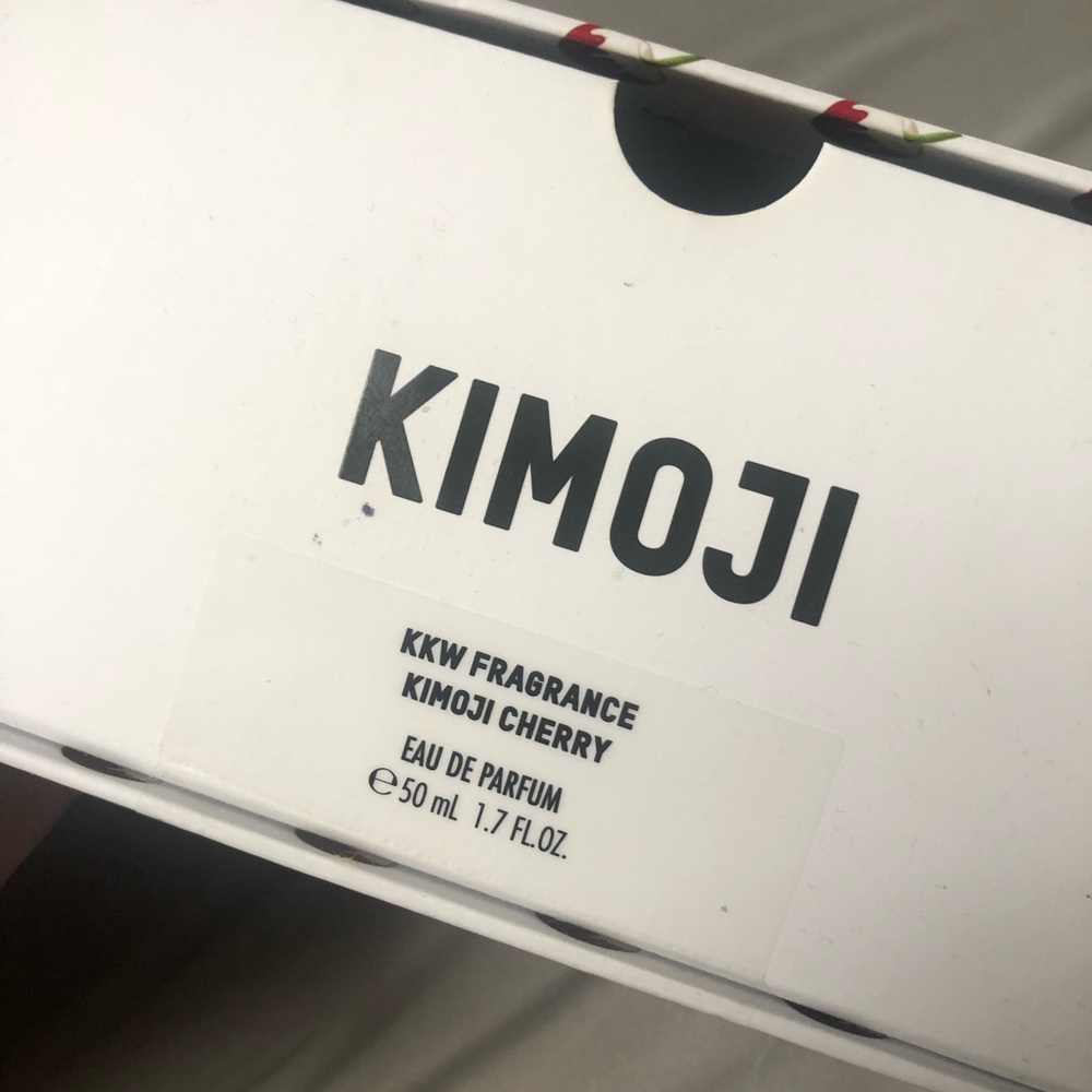 KKW Kimoji Cherry Frangrance